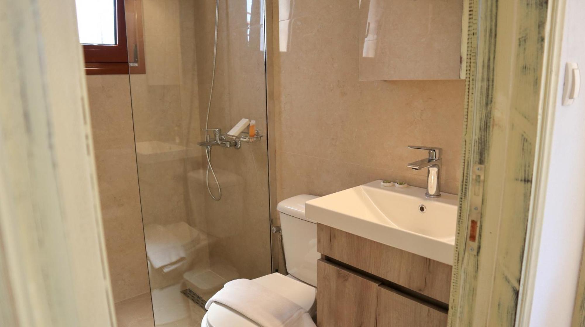 Zeus Apartment อิสตรอน ภายนอก รูปภาพ