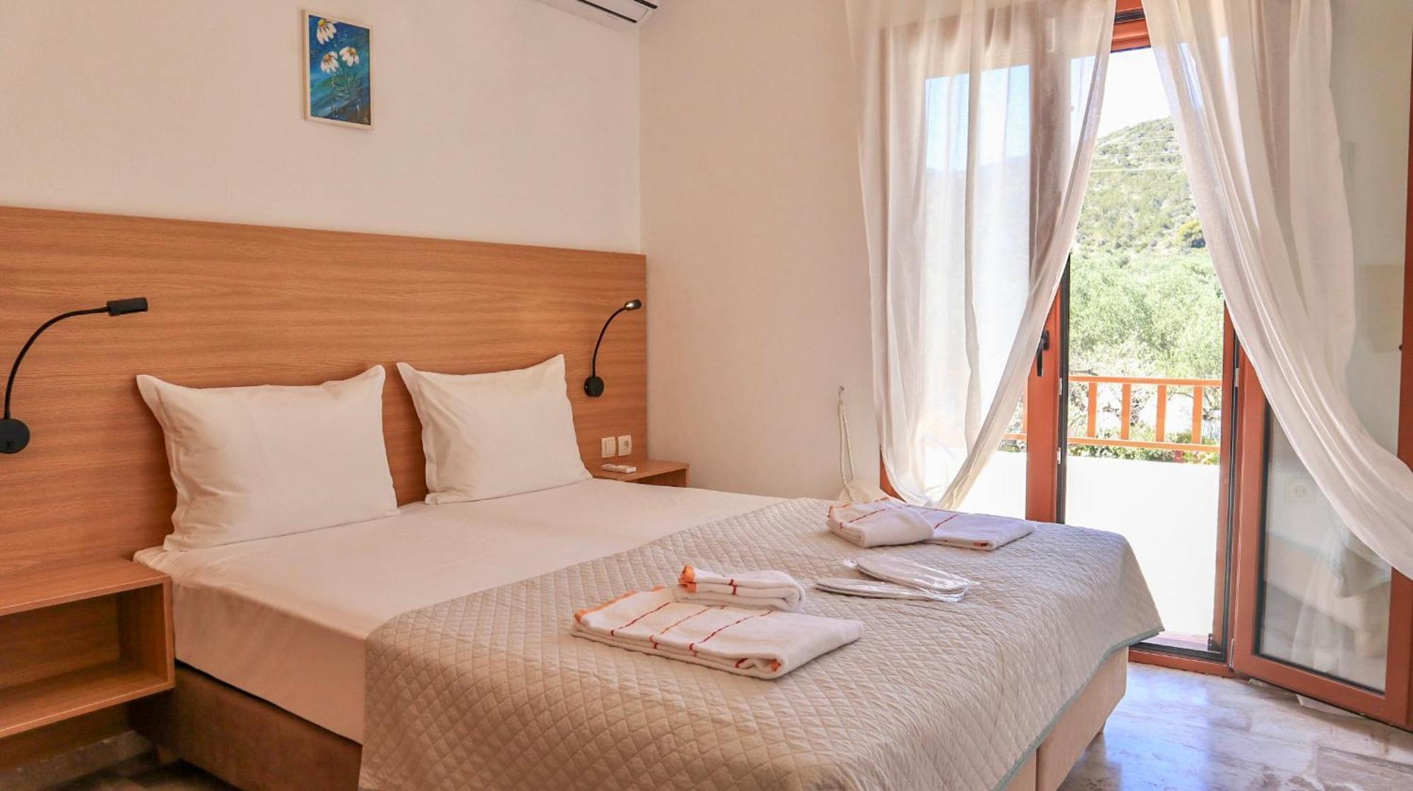 Zeus Apartment อิสตรอน ภายนอก รูปภาพ